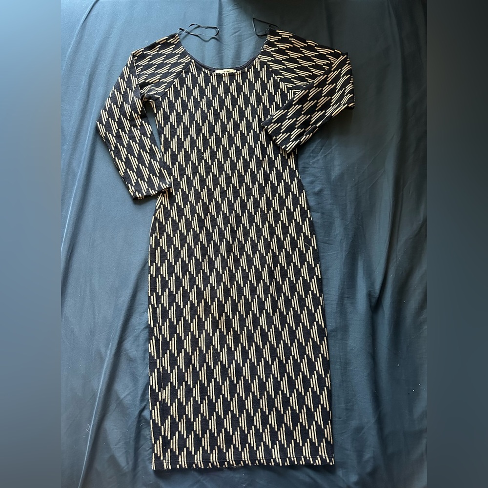 KOTON stretch knit midi navy blue snd printed gold pattern boat neck dress